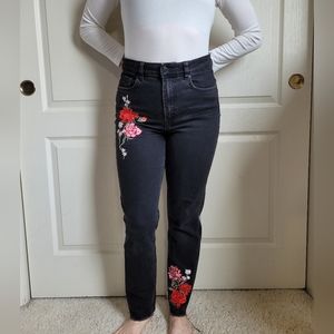 H&M Divided Embroidered Rose Black High-Waisted Jeans